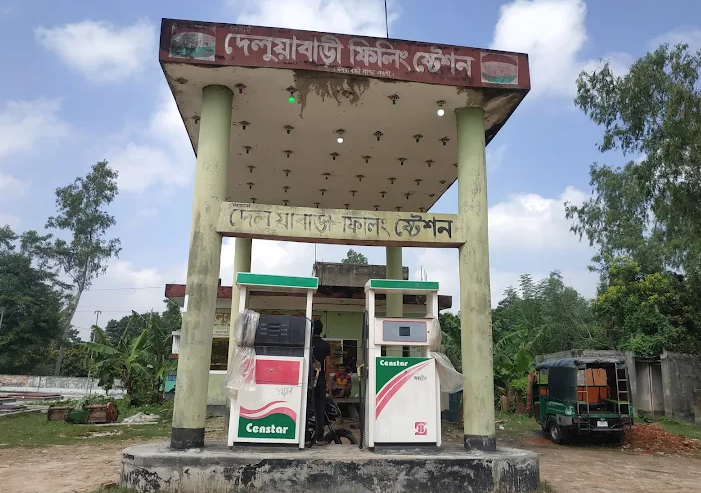 মান্দায় ১০০ টাকার বেশি তেল কিনতে পারছেন না মোটরসাইকেল চালকরা